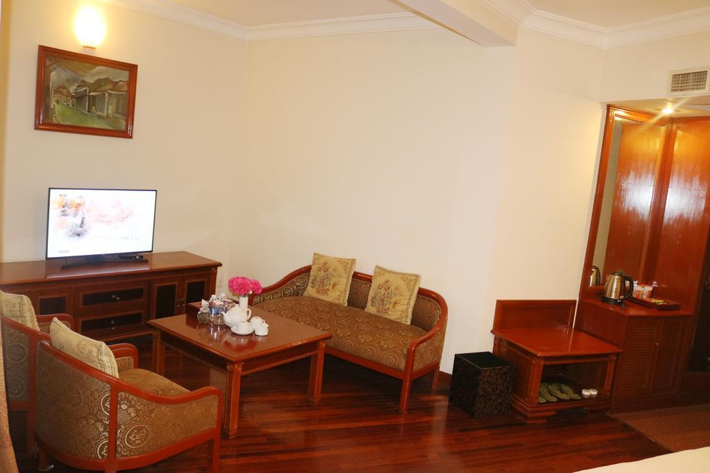 Central Hotel Quảng Ngãi Eksteriør billede