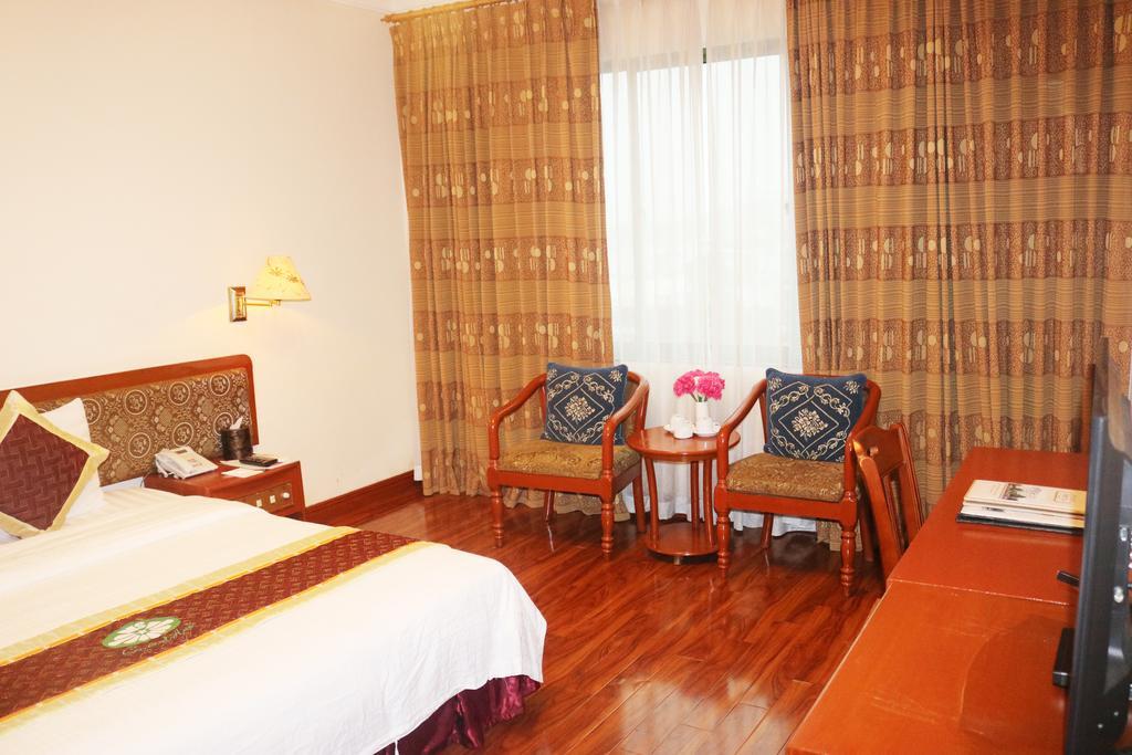 Central Hotel Quảng Ngãi Eksteriør billede