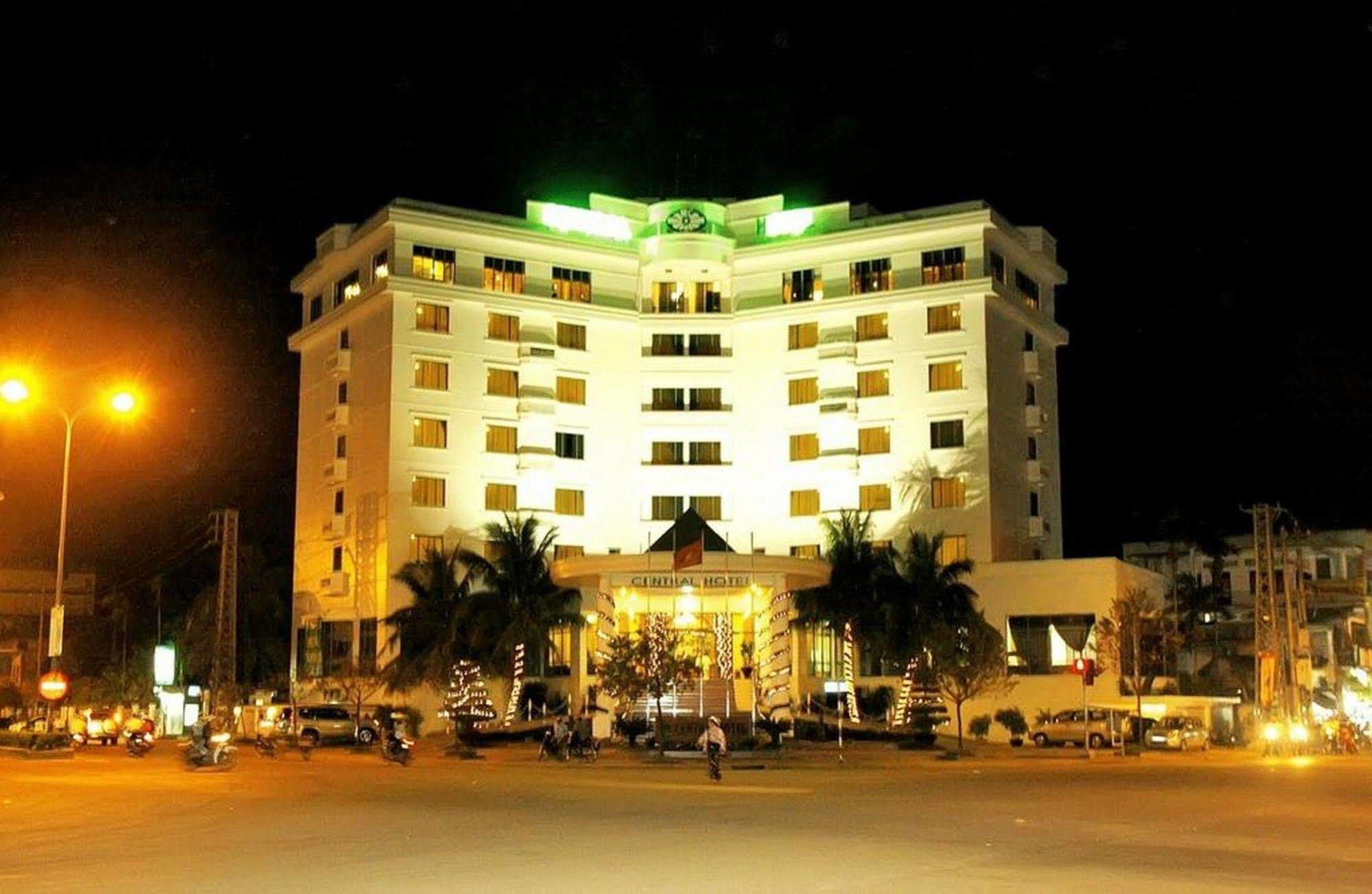 Central Hotel Quảng Ngãi Eksteriør billede