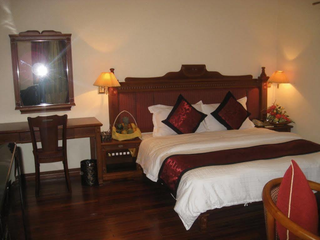Central Hotel Quảng Ngãi Eksteriør billede